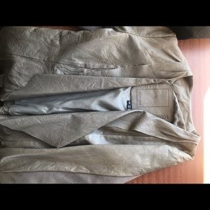 Cigno Nero Short Leather Trench Jacket